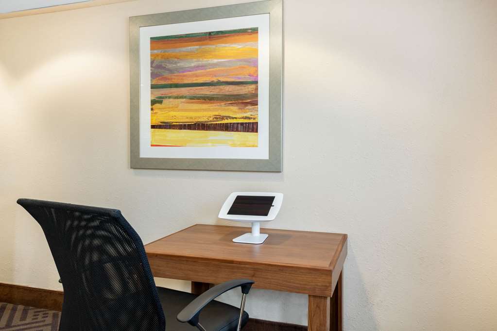 Baymont by Wyndham Farmington - photo 32