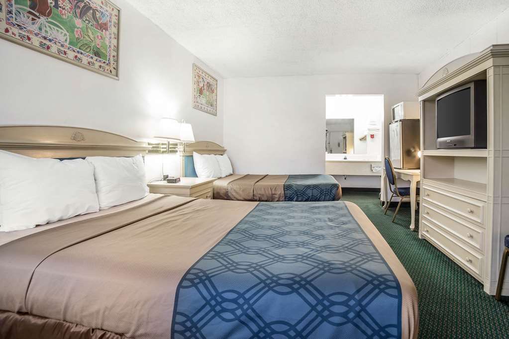 Econo Lodge Lewiston - photo 10