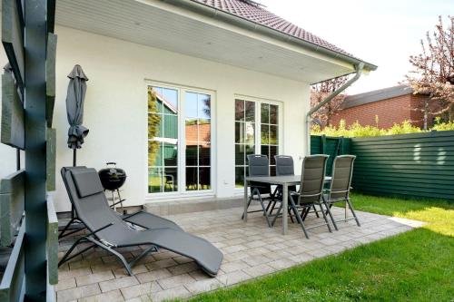 Feriendoppelhaus Sommer — 4-Star Luxury Hotel in Schonberg, Germany