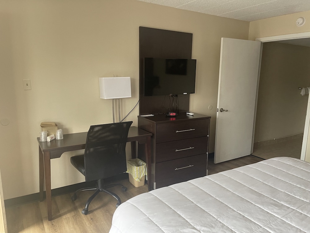 Red Roof Inn Clearfield - photo 26