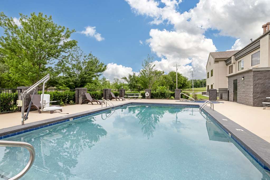 Best Western Locust Grove Inn & Suites - photo 31