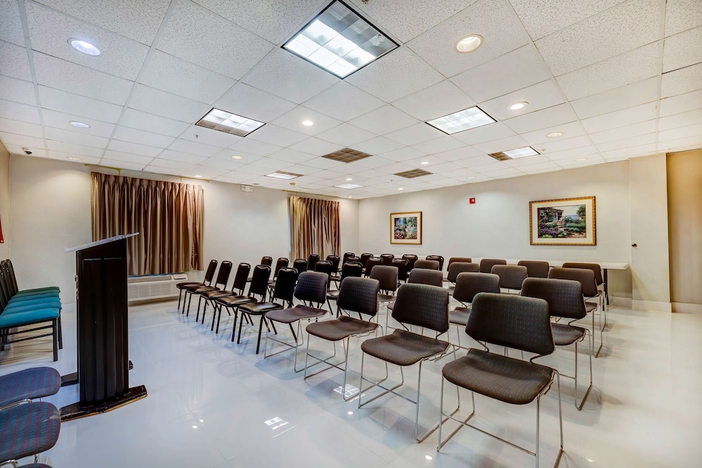 Motel 6 Mesquite TX Balch Springs - photo 23