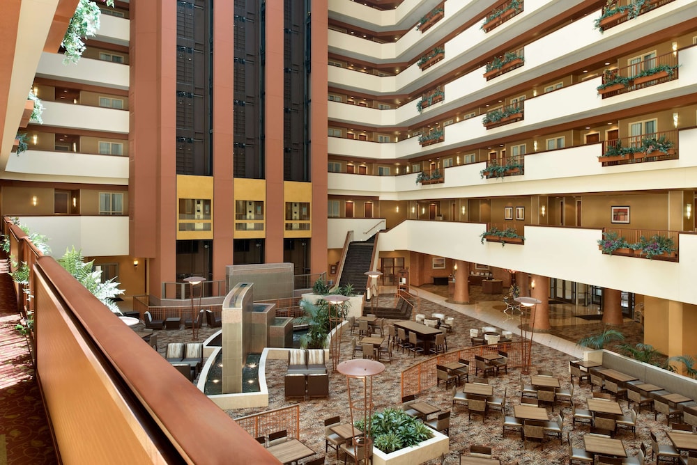 Embassy Suites by Hilton E Peoria Riverfront Conf Center - photo 3