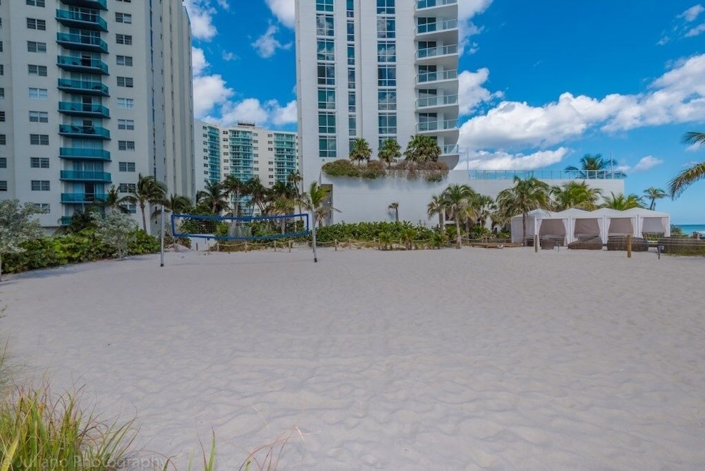Hyde Beach House Luxury resort 3 Bedroom Condo by RedAwning - photo 27