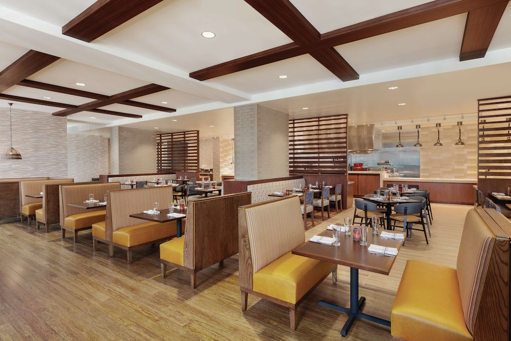 Embassy Suites Hilton South Jordan Salt Lake City - photo 31