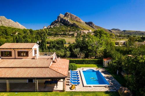 Villa Barraca — 4-Star Luxury Hotel in Pollenca, Spain