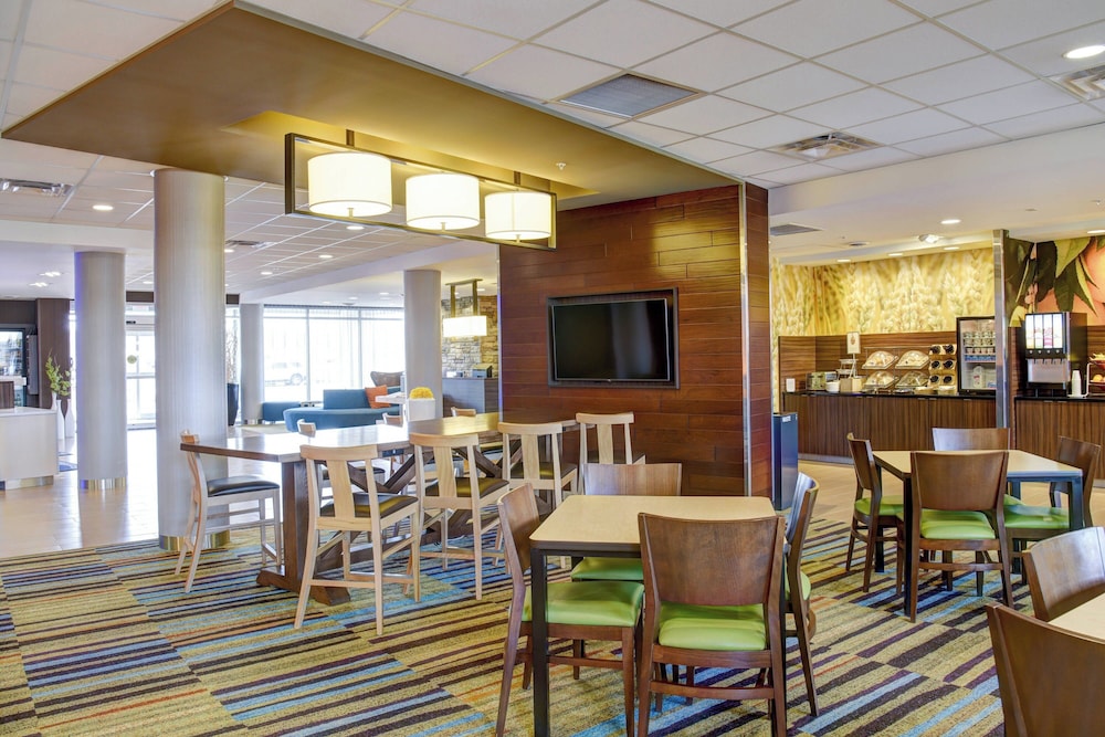 Fairfield Inn & Suites Rochester Mayo Clinic Area St. Marys - photo 27