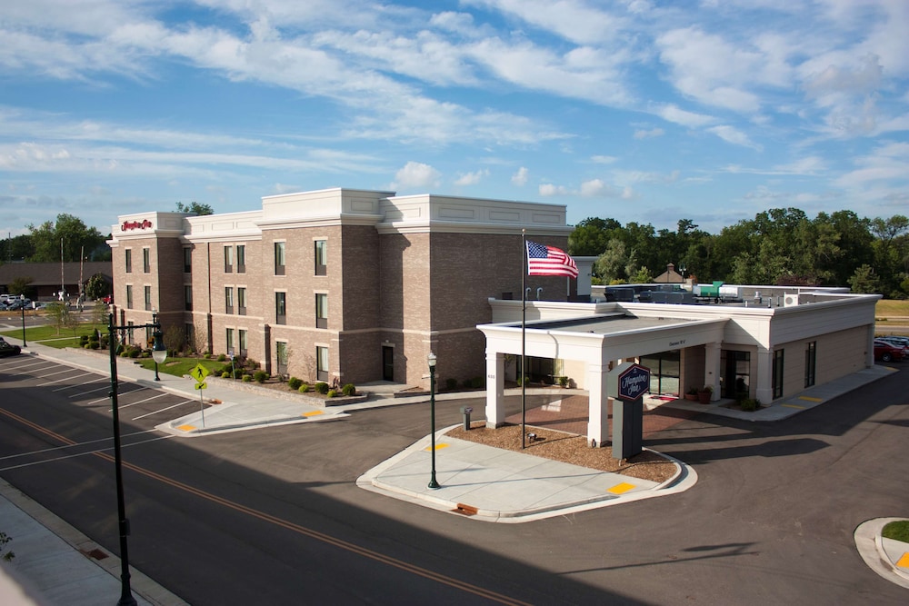 Hampton Inn Burlington - photo 2