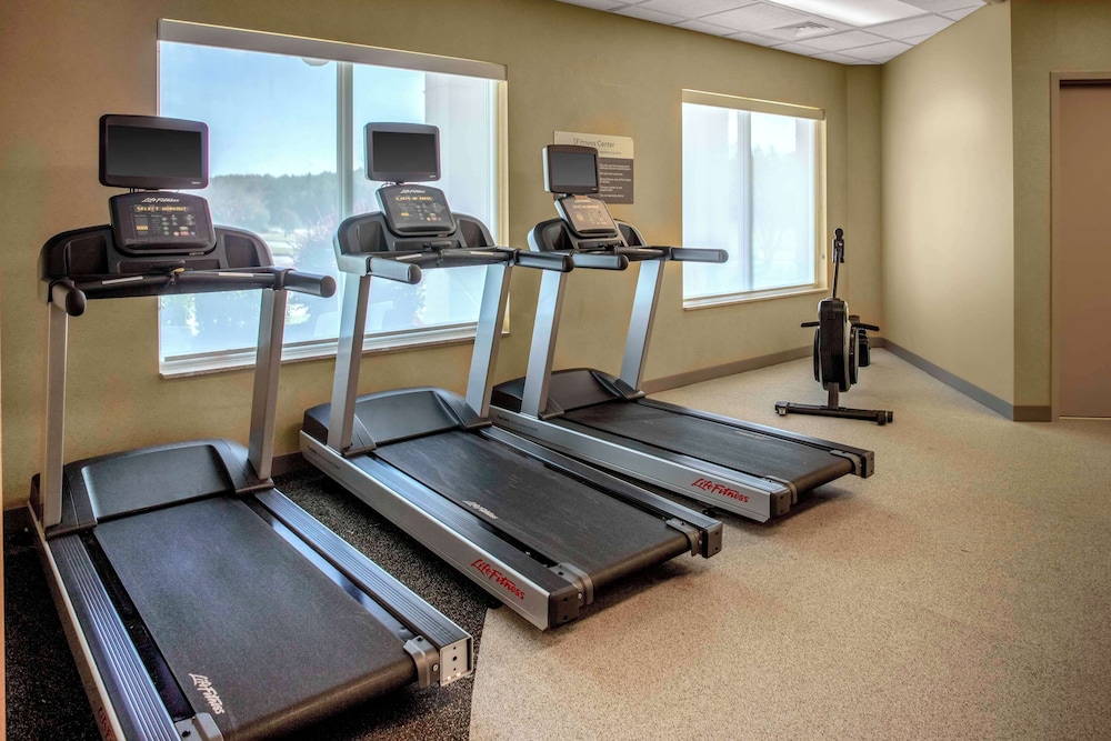 Hilton Garden Inn Roanoke Rapids - photo 17