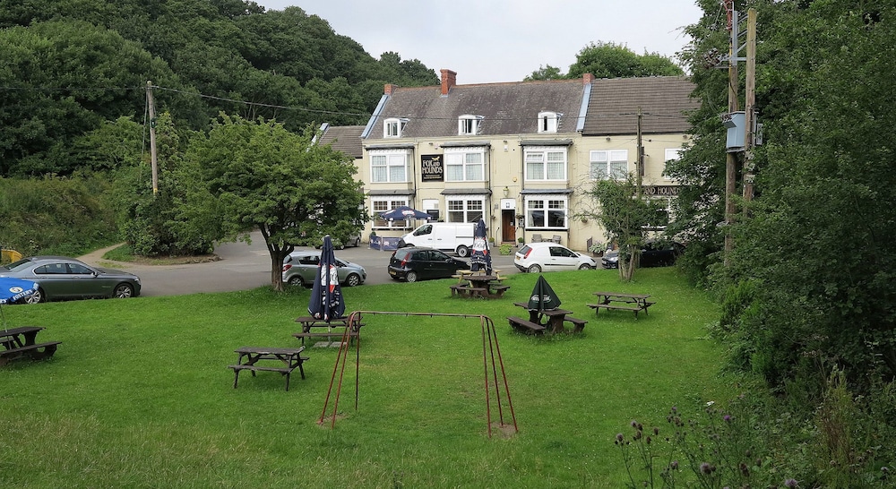 The Fox & Hounds - carbon neutral hotel in Guisborough