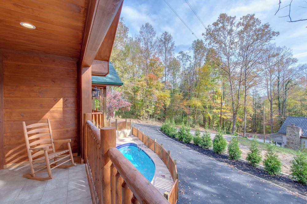 Smoky Mountain Splash - photo 40