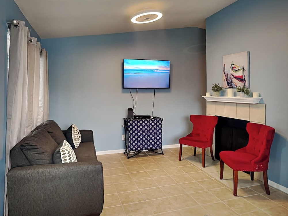 Summer Daze by Ryson Vacation Rentals — 4-Star Luxury Hotel in Galveston, United States
