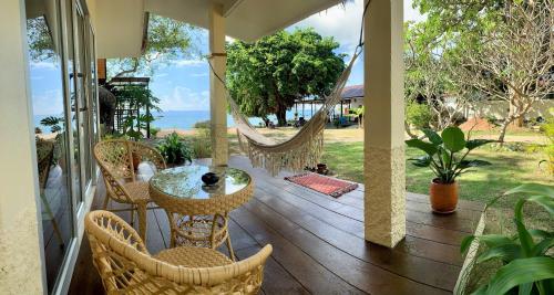 Ocean Vibes - carbon neutral hotel in Unknown City