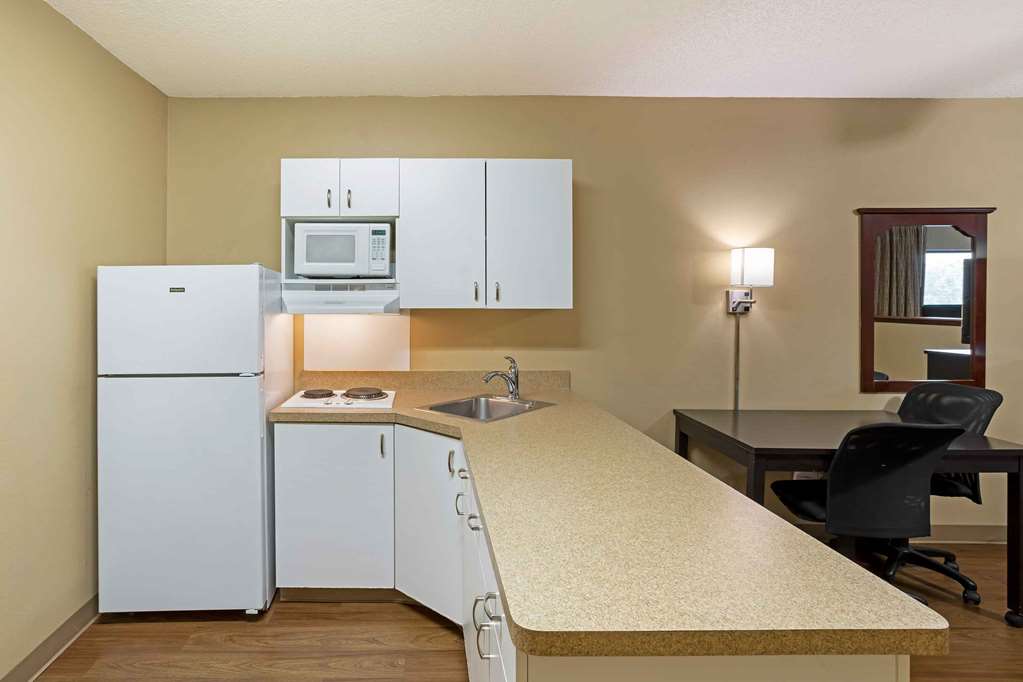 Extended Stay America Suites Meadowlands Rutherford - photo 26