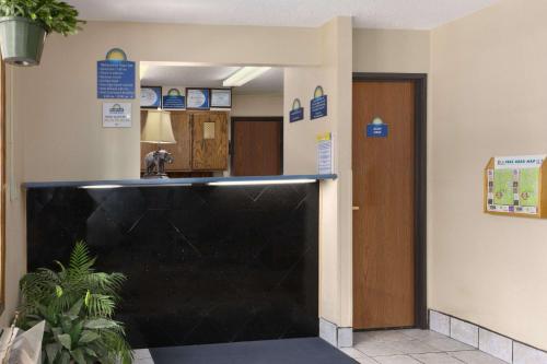 Days Inn by Wyndham Keene NH - photo 18