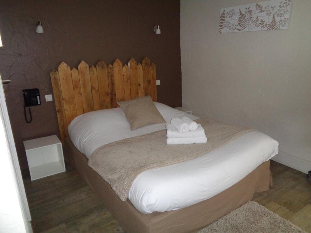 Logis Hotel La Demeure De Grane — Grane