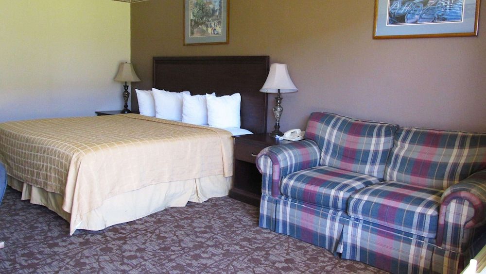 Magnuson Hotel Idabel - photo 16
