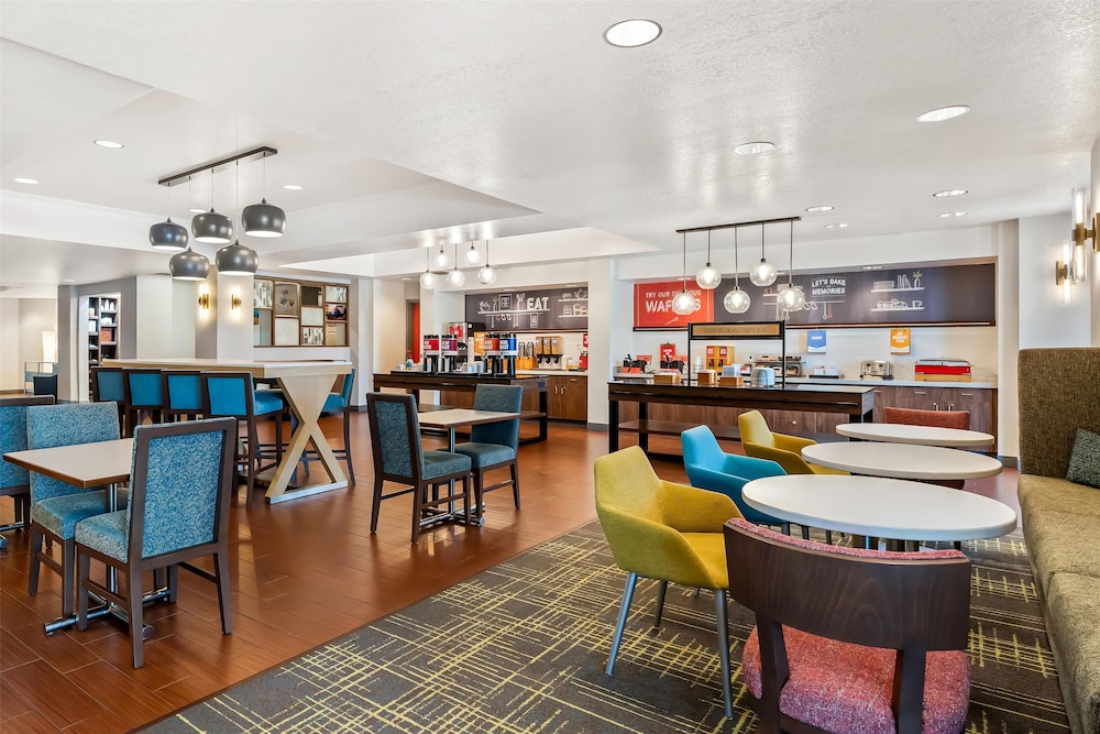 Hampton Inn & Suites Lathrop - photo 48