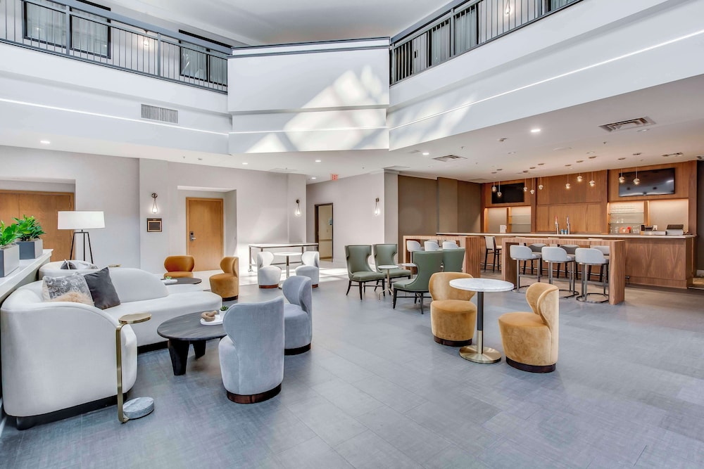 Embassy Suites Louisville East - photo 114