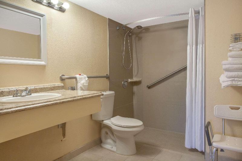 Space Coast Hotel Titusville Kennedy Space Center - photo 3