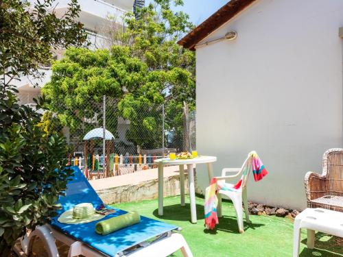 101 Bright Accomodation with Pool View - carbon neutral hotel in Adeje