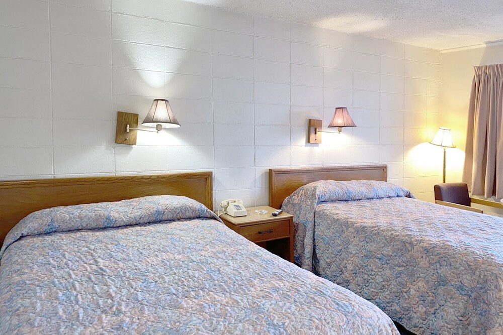 OYO Hotel Mauldin SC South Main Street - photo 9