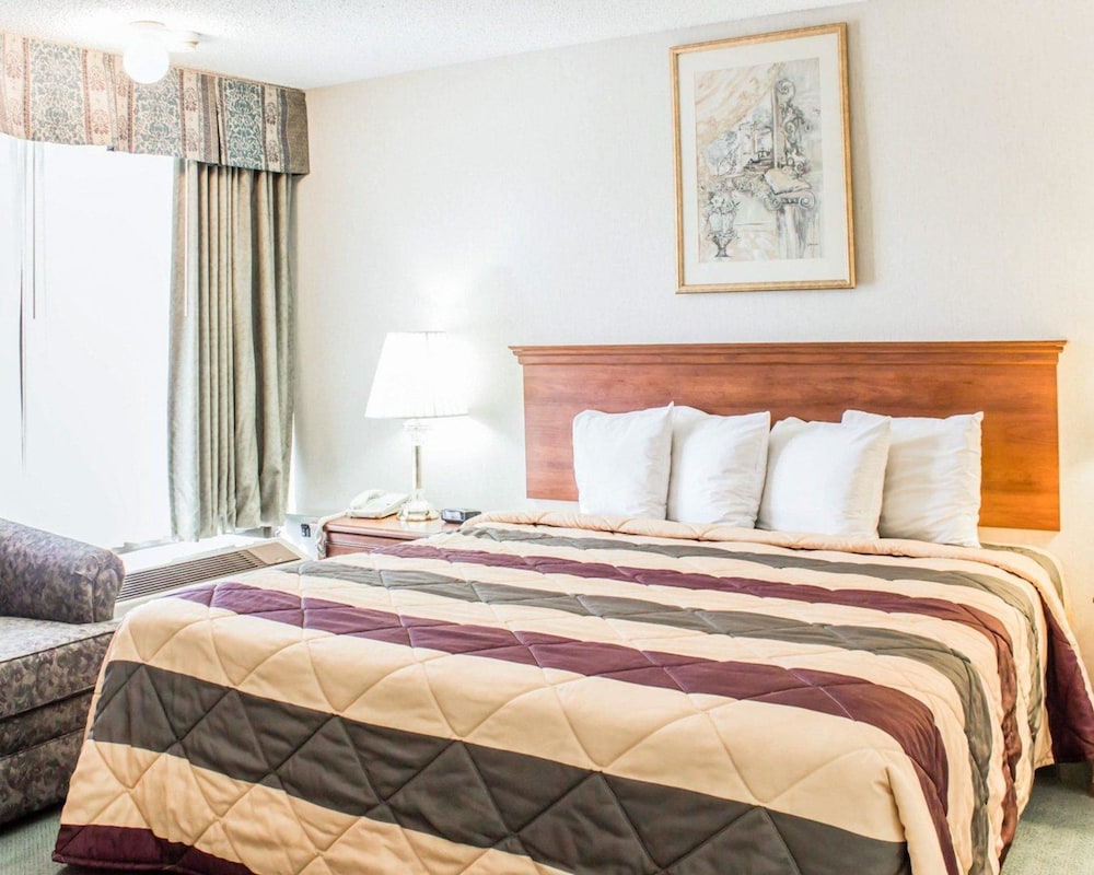 Dayspring Extended Stay - photo 3