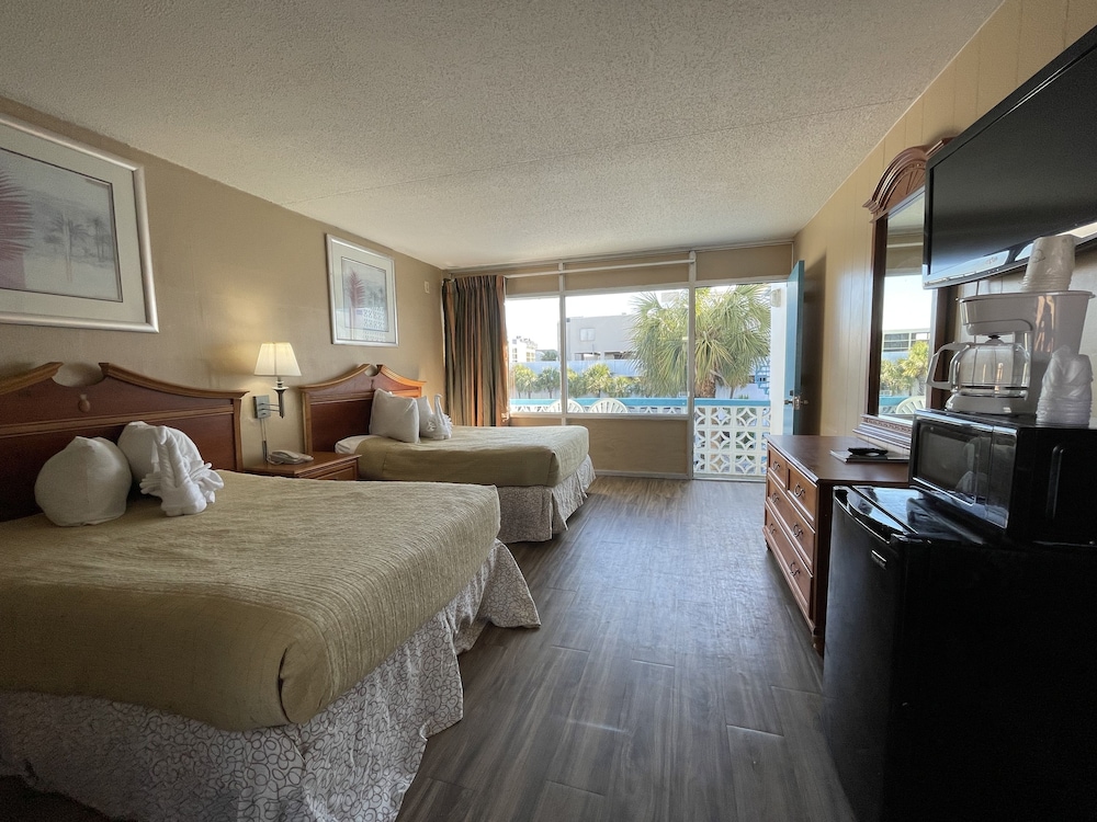 Polynesian Beach & Golf Resort - photo 9