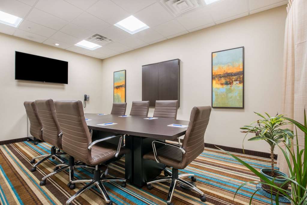 Hawthorn Suites by Wyndham Bridgeport Clarksburg - photo 16