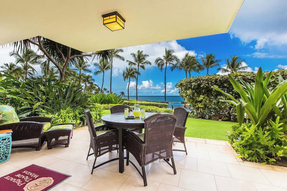 Hale Papakea Ko Olina Beachfront Villa w Views — 4-Star Luxury Hotel in Kapolei, United States