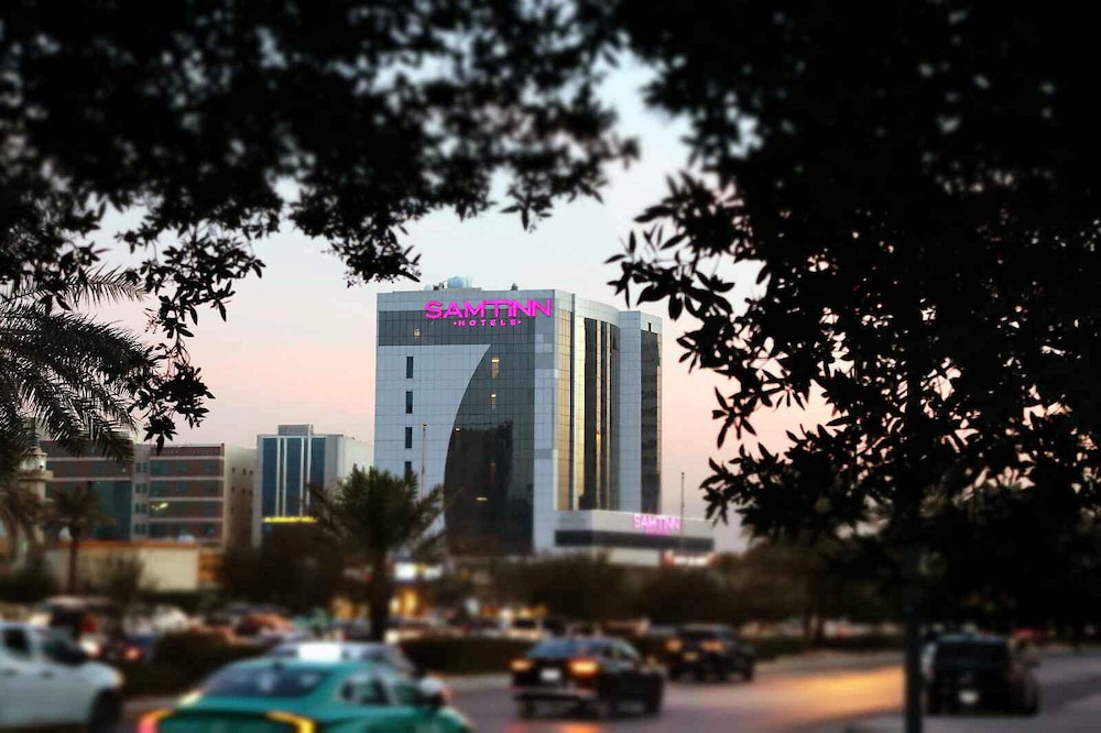 Samt Inn King Fahad — 4-Star Luxury Hotel in Riyadh, Saudi Arabia