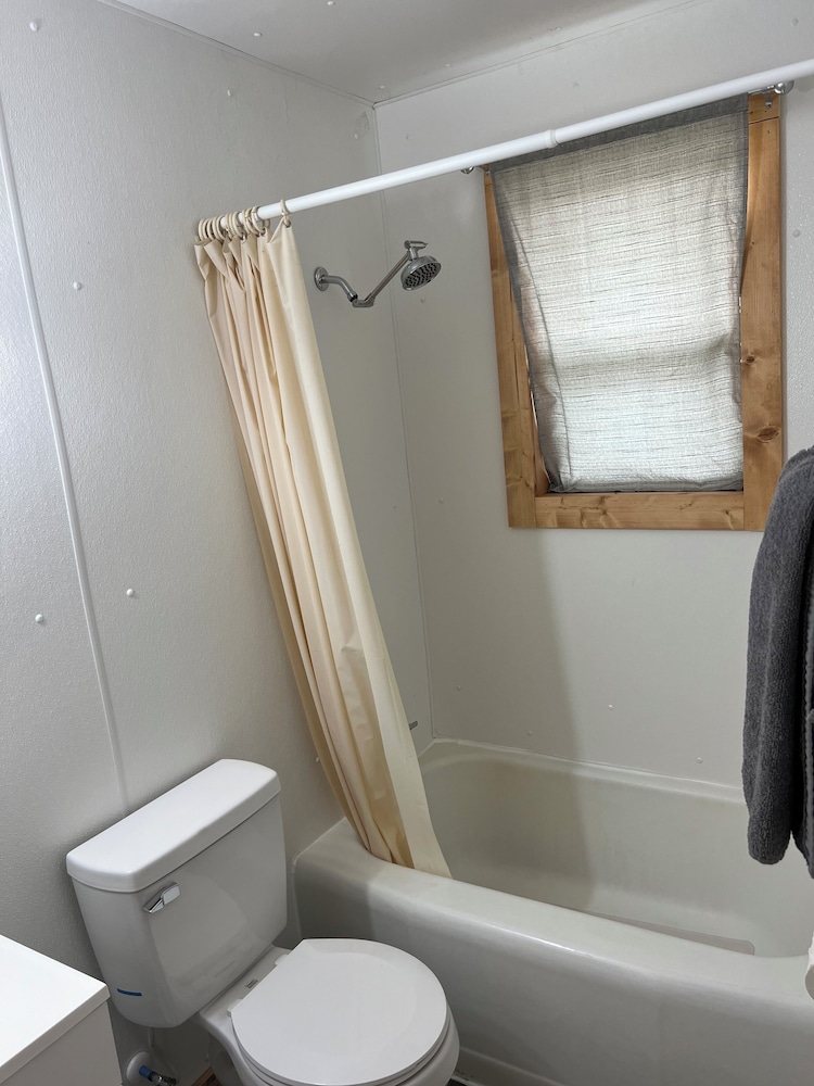High Plains Inn - photo 4