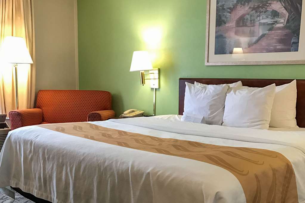 Quality Inn Holland Toledo - photo 13