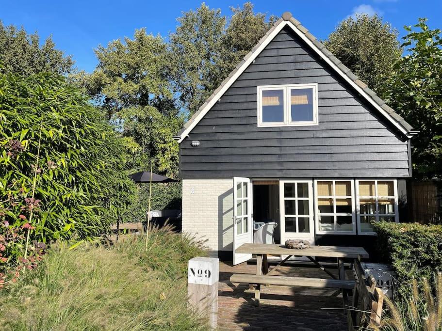 Bergense Duyn by Droomvilla in Bergen, Netherlands