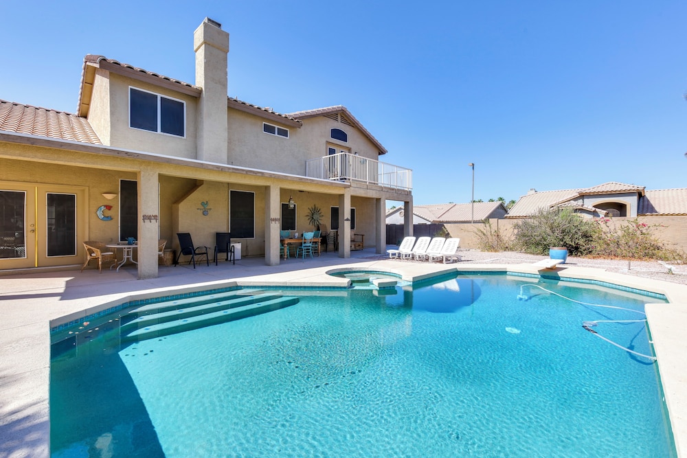 1 Mi To Golfing Goodyear Home With Pool And Spa 17242431 — Goodyear