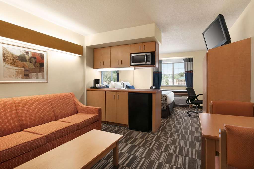 Microtel Inn & Suites by Wyndham Culpeper - photo 19