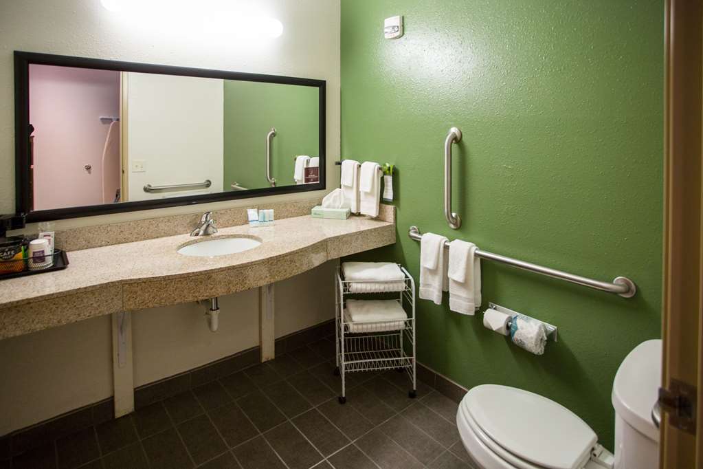 Sleep Inn & Suites Conference Center Eau Claire North - photo 17