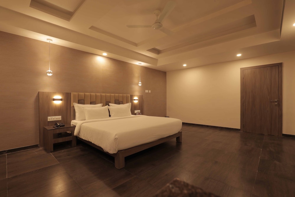 Pride Biznotel Sasan Gir in Mendarda, India