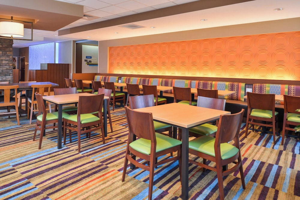 Fairfield Inn & Suites by Marriott St. Joseph - photo 32