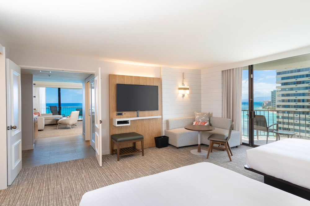 Waikiki Beach Marriott Resort & Spa - photo 22