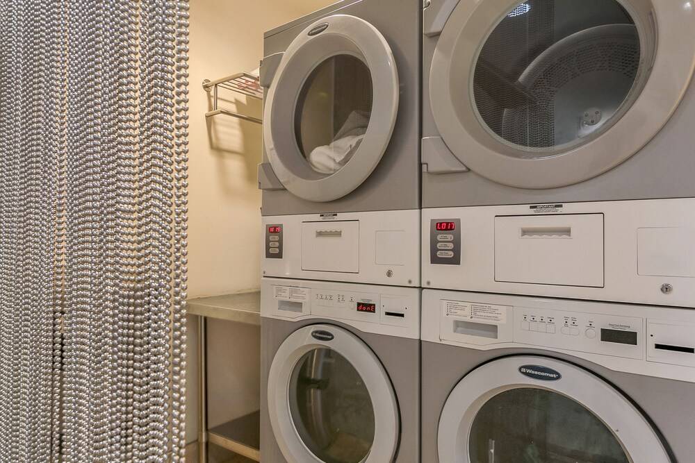 Sophisticated 1BR in C.B.D. by Sonder - photo 16
