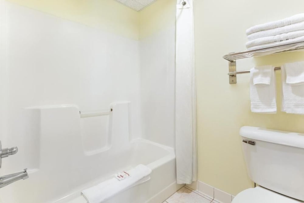 Western Inn & Suites - photo 13