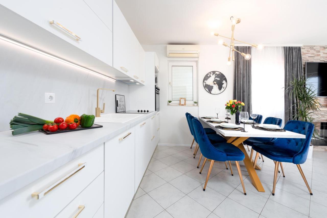 Bluesky Deluxe Apartment Free Parking