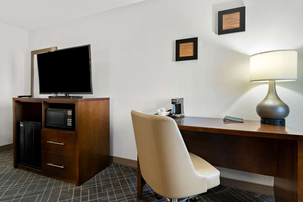 Comfort Inn Joliet West I 80 - photo 13