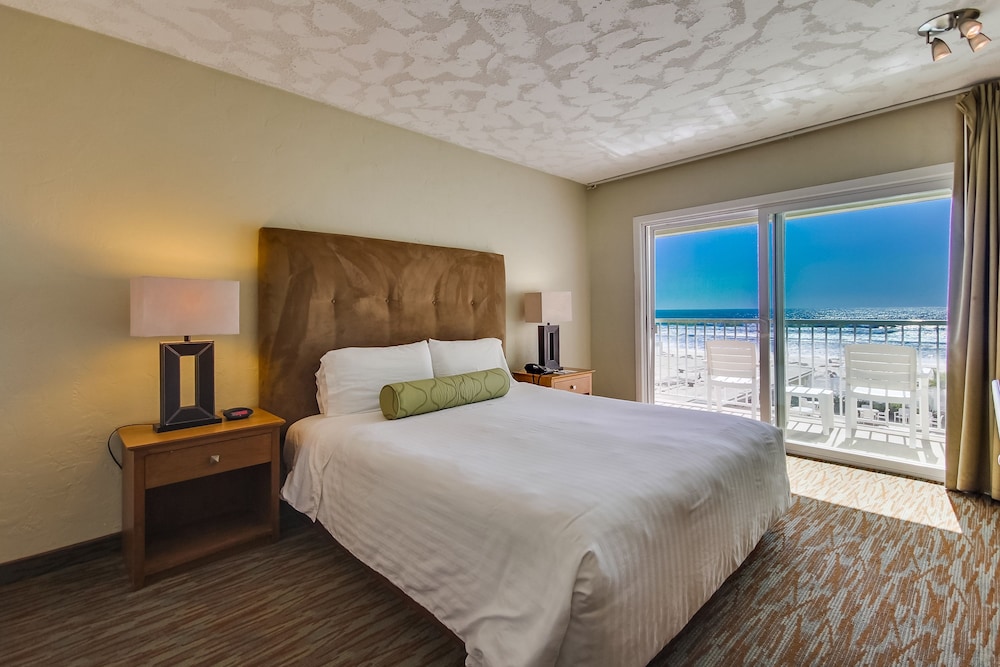 Surfer Beach Hotel - featured photo