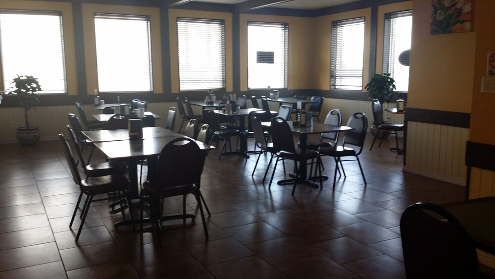 West Texas Inn & Suites with Kitchenette - photo 24