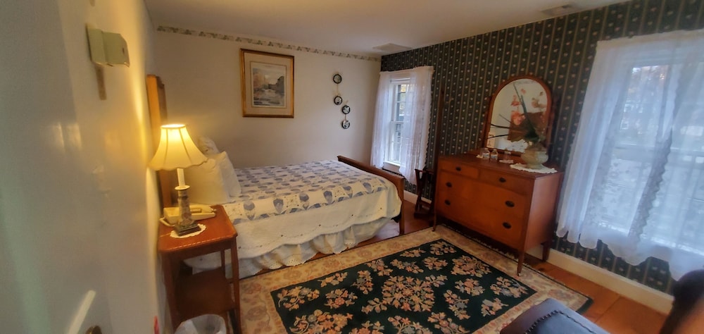 Old Orchard Beach Inn - photo 40