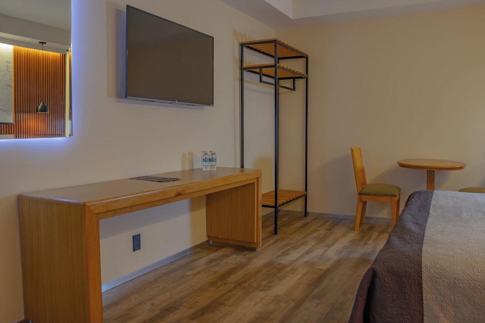 Hotel Lord Adults Only