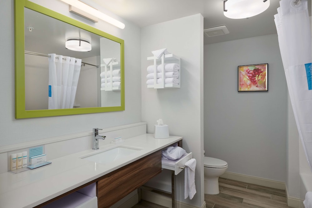 Hampton Inn Sherwood Portland - photo 17