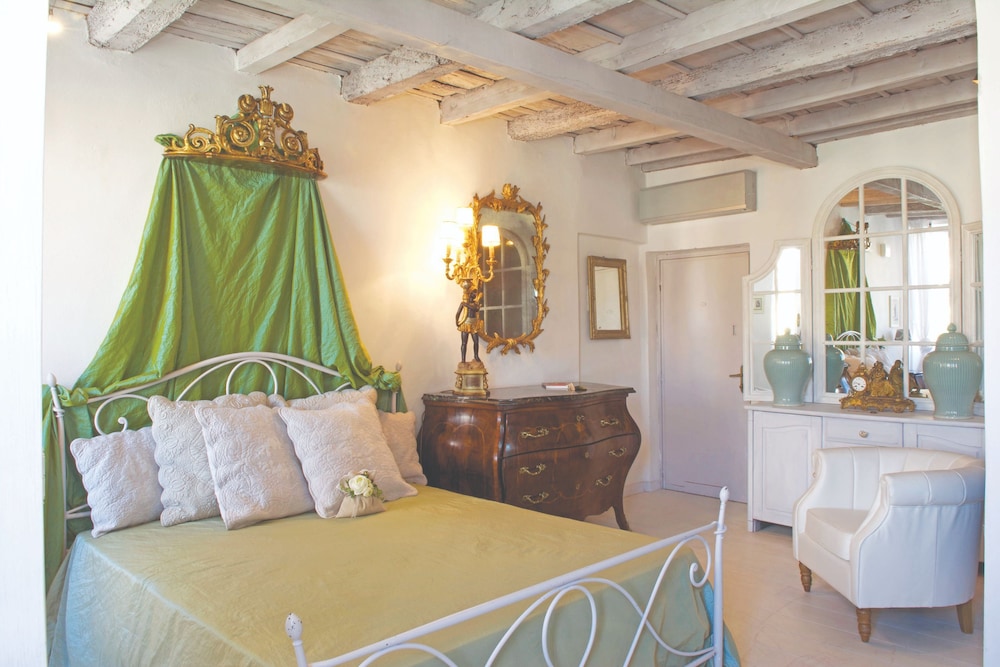 Le Stanze del Cardinale — 4-Star Luxury Hotel in Pavia, Italy